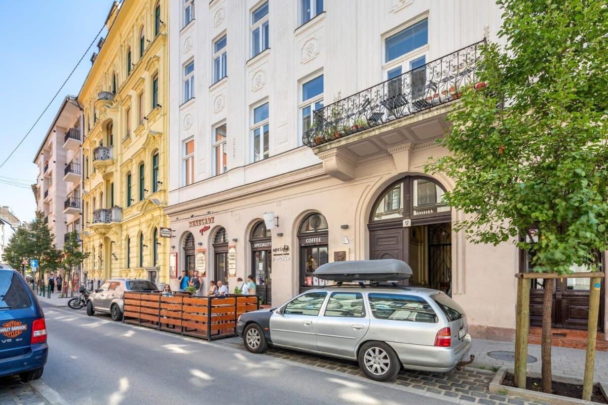 Very Central - Unique Design - New Studio Budapest Exterior photo